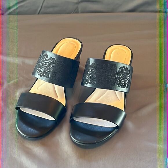 Baretraps Black Resandra Heeled Sandals - Picture 2 of 8